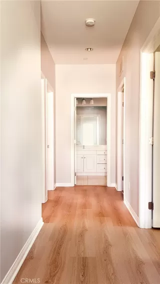 Photo #5: OC25248377 Listing 