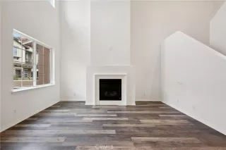 Photo #2: OC25248594 Listing 