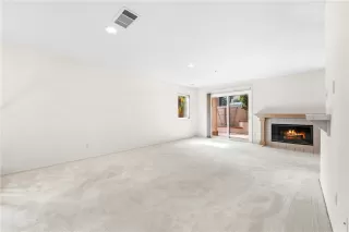 Photo #5: OC25248671 Listing 