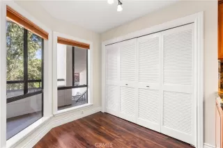 Photo #5: OC25248837 Listing