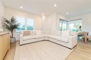 Photo #2: OC25249127 Listing 