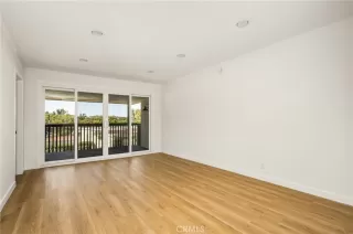 Photo #3: OC25249285 Listing 