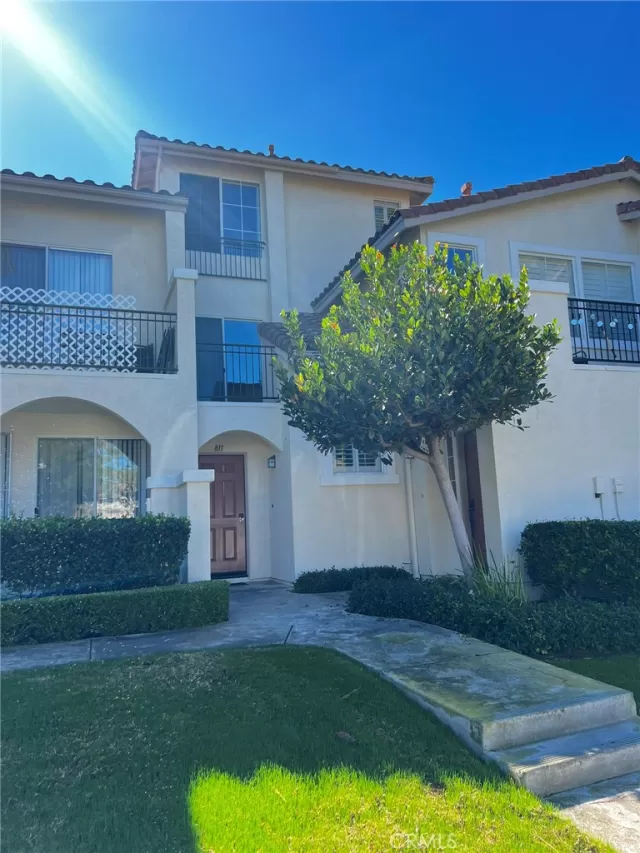 MLS: OC25249354 Condo For Sale