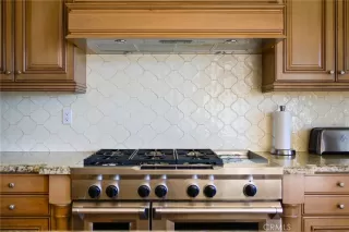 Photo #5: OC25249651 Listing 