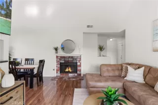 Photo #3: OC25249757 Listing