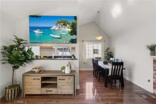 Photo #4: OC25249757 Listing