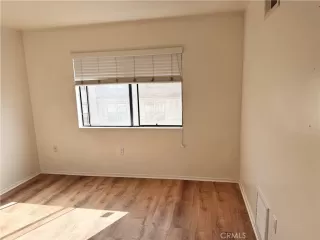 Photo #5: OC25250543 Listing 