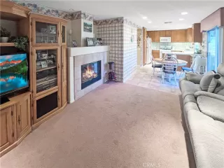 Photo #4: OC25250723 Listing 