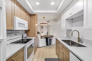 Photo #6: OC25250764 Listing 