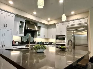 Photo #2: OC25250772 Listing