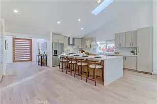 Photo #6: OC25250919 Listing