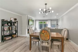 Photo #5: OC25250933 Listing