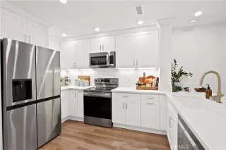 Photo #6: OC25250949 Listing 