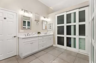 Photo #5: OC25252094 Listing 