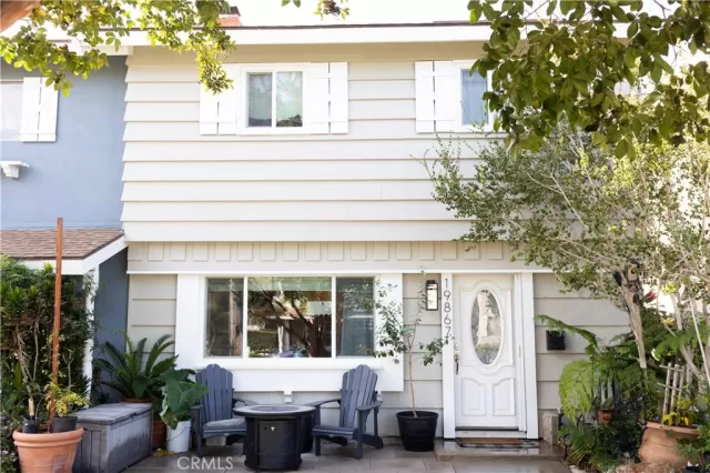 MLS: OC25252344 Condo For Sale