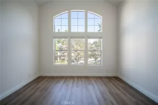 Photo #5: OC25252660 Listing 