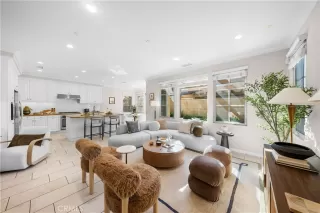 Photo #3: OC25252665 Listing 