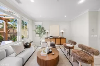 Photo #5: OC25252665 Listing 