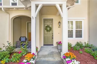 More Details about MLS # OC25252683 : 107 ORANGE BLOSSOM CIRCLE