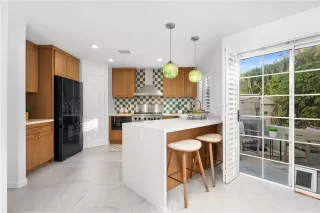 Photo #5: OC25252864 Listing 