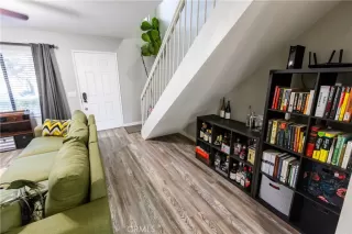 Photo #4: OC25252931 Listing 