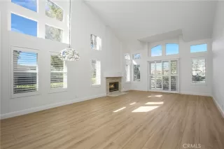 Photo #3: OC25253043 Listing