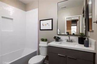 Photo #6: OC25253051 Listing 