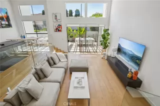 Browse active condo listings in LAKESHORE