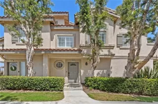 Photo #1: OC25253246 Listing 