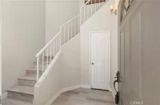 Photo #4: OC25253246 Listing 