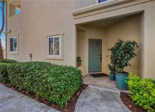 Photo #2: OC25253437 Listing 