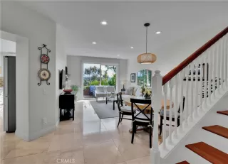 Photo #5: OC25253437 Listing 