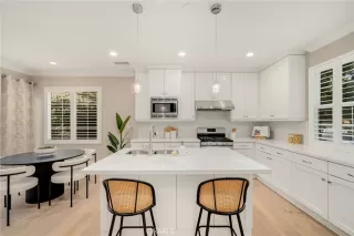 Photo #6: OC25253668 Listing 