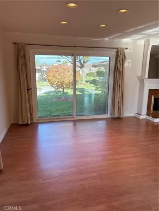 Photo #2: OC25253697 Listing 