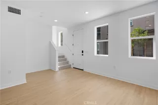 Photo #1: OC25253790 Listing 