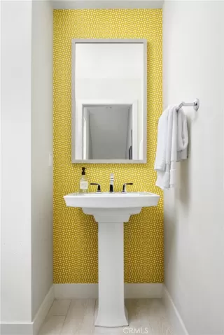 Photo #4: OC25253809 Listing 