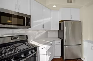 Photo #3: OC25254099 Listing 