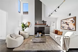 More Details about MLS # OC25254231 : 70 CALLE SOL 73