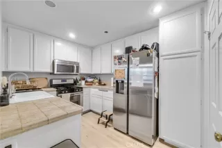 Photo #5: OC25254293 Listing 