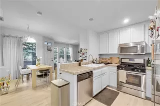 Photo #6: OC25254293 Listing 