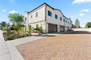 Photo #3: OC25254469 Listing 