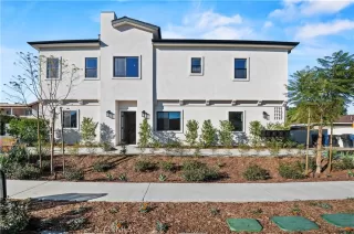 Photo #4: OC25254469 Listing 