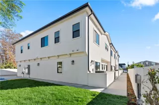 Photo #6: OC25254469 Listing 