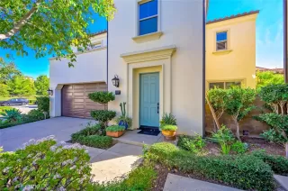 Photo #3: OC25254526 Listing