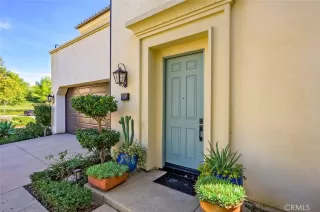 Photo #4: OC25254526 Listing