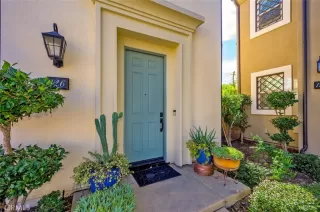 Photo #5: OC25254526 Listing