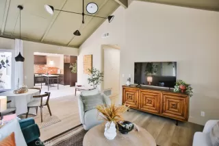 Photo #5: OC25254995 Listing 