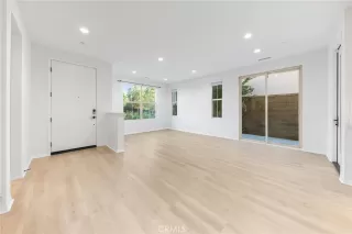 Photo #6: OC25255056 Listing