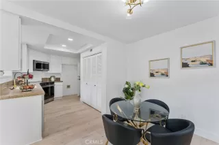 Photo #4: OC25255132 Listing