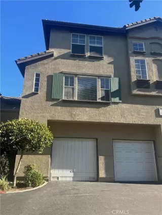 Photo #1: OC25255166 Listing 